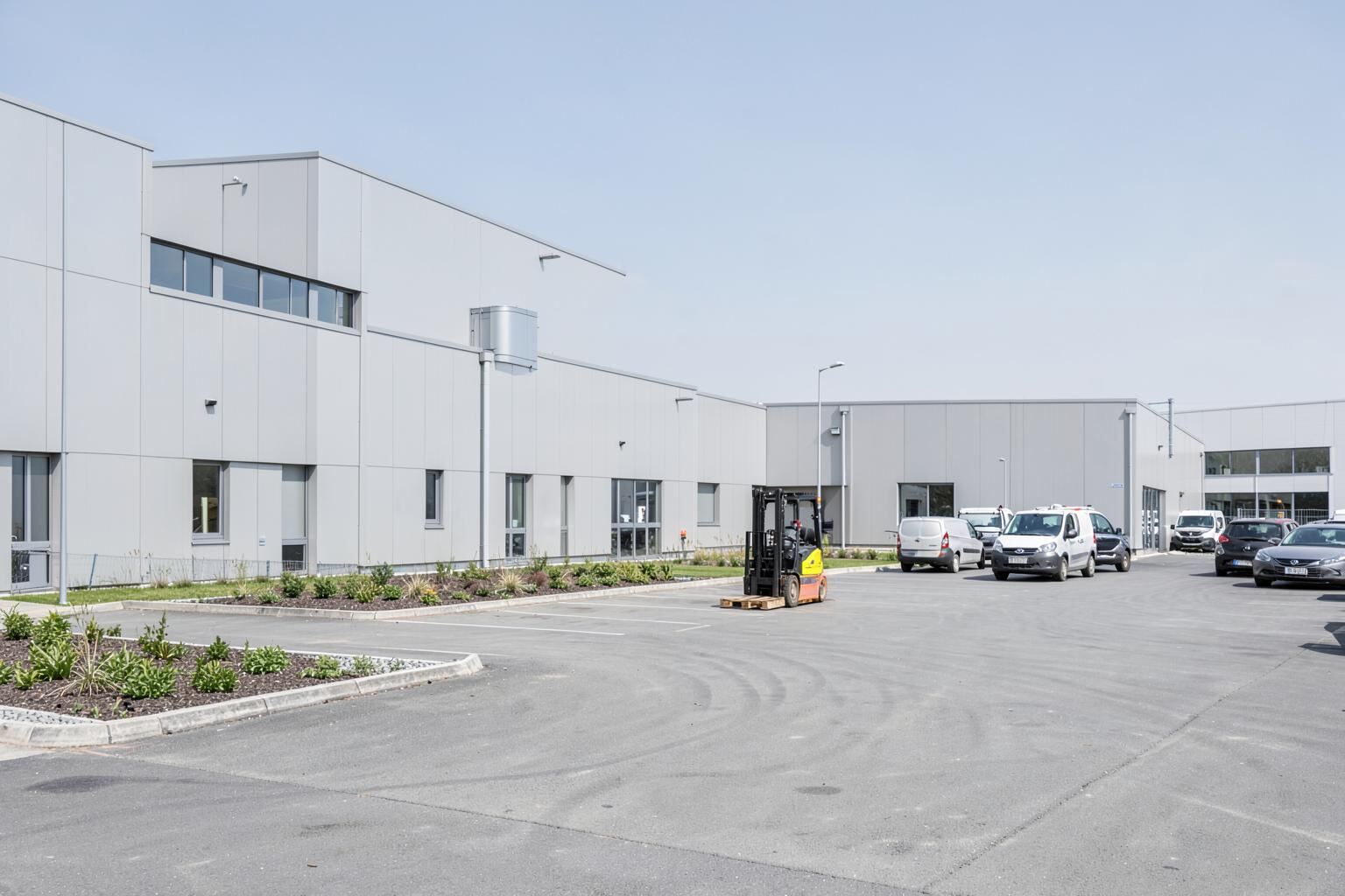 An Eastleigh trade estate with palletised goods and loading activity